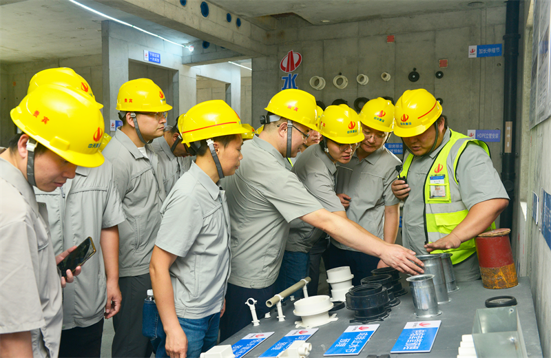 为进一步推进优质客户高效履约，提升交付品质、达成客户满意，2025年6月25日，PA尊龙凯时建设集团在上海组织召开2025年越秀地产、华润置业客户履约推进会。